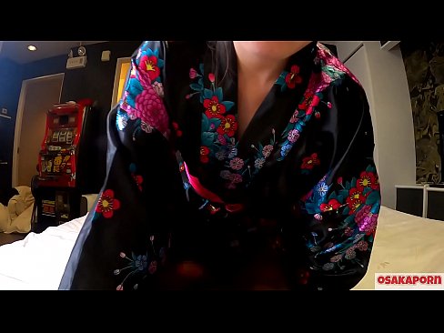 ❤️ Keçika ciwan a cosplay ji seksê hez dike ku bi orgazmê bi şûjinek di hespêk û blowjob de. Keçika Asyayî ya bi pisîka porî û bi cil û bergên kevneşopî yên Japonî di vîdyoya amator de ku masturbasyona bi pêlîstokên qijikê nîşan dide. Sakura 3 OSAKAPORN. Vîdyoyê porno li me ku.mass-pr.ru ❌